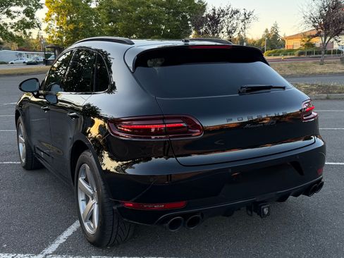 Used 2018 Porsche Macan GTS AWD/4WD image 2