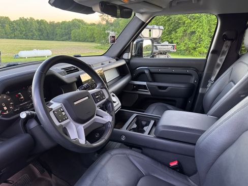 Used 2024 Land Rover Defender 130 S AWD/4WD image 2