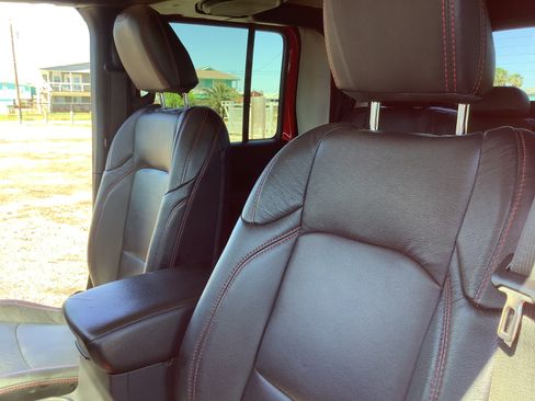 Used 2020 Jeep Gladiator Sport w/ Quick Order Package 24S image 13