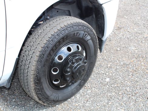 Used 2024 RAM 3500 Lone Star w/ Night Edition image 14