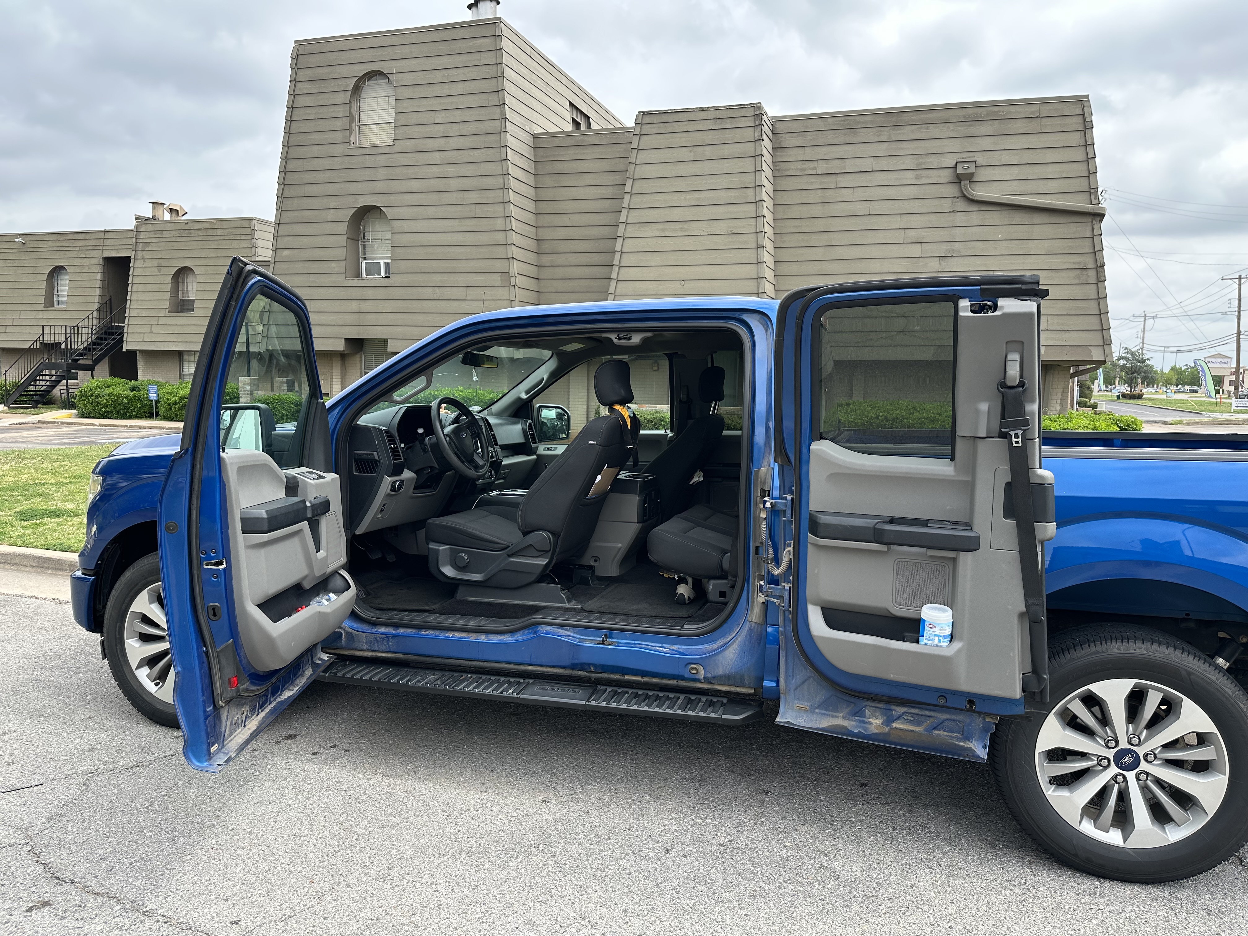 Used 2017 Ford F150 XL w/ Equipment Group 101A Mid RWD image 9
