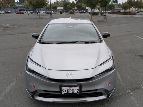 Used 2024 Toyota Prius Prime image 11