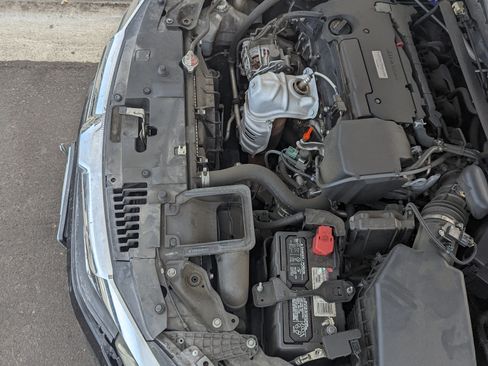 Used 2016 Honda Accord EX image 14