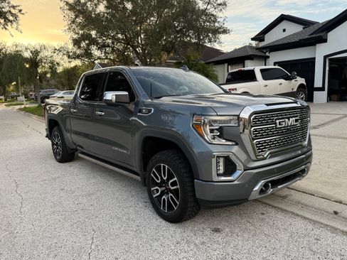Used 2020 GMC Sierra 1500 Denali w/ Denali Ultimate Package AWD/4WD image 2