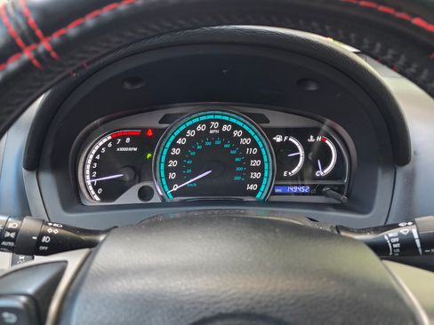 Used 2013 Toyota Venza Limited image 2