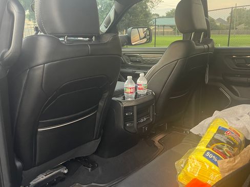 Used 2025 RAM 1500 Limited w/ Off Road Group image 9