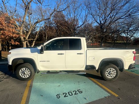 Used 2020 Chevrolet Silverado 2500 W/T w/ WT Convenience Package image 10