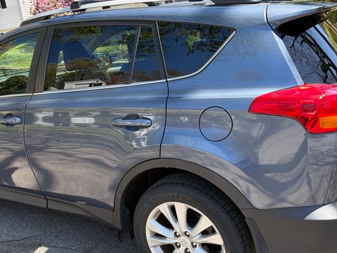 Used 2013 Toyota RAV4 Limited AWD/4WD image 12