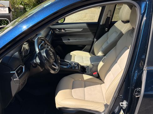 Used 2020 MAZDA CX-5 Touring image 11