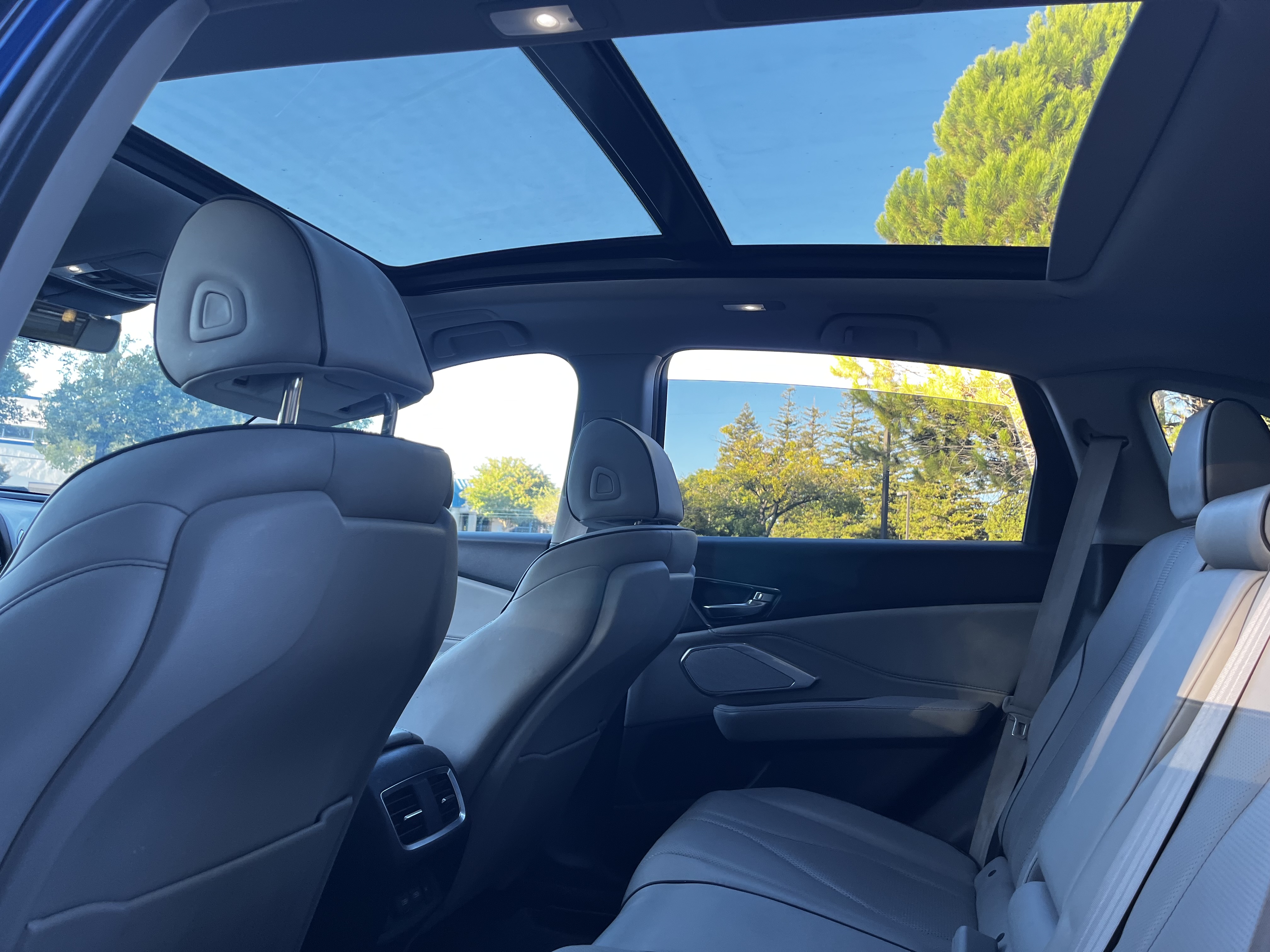 Used 2019 Acura RDX w/ Advance Package FWD image 8