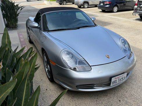 Used 2004 Porsche Boxster S RWD image 2