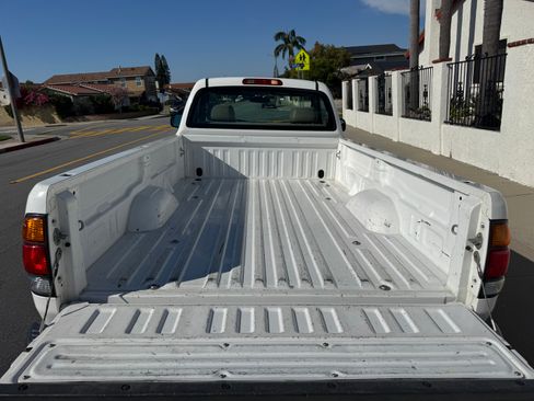 Used 2001 Toyota Tundra 2WD Regular Cab image 6
