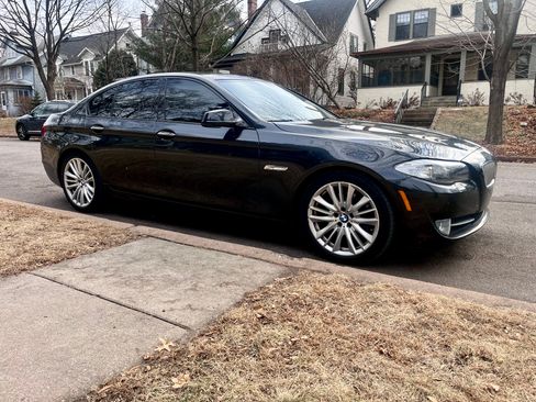 Used 2011 BMW 550i Sedan RWD image 13