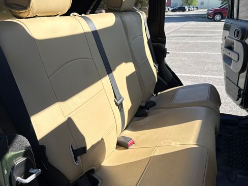 Used 2008 Jeep Wrangler Unlimited X AWD/4WD image 8