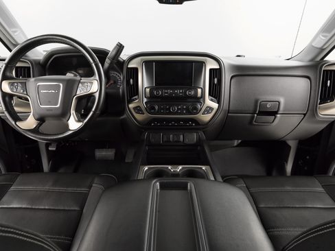 Used 2015 GMC Sierra 2500 Denali image 9