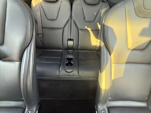 Used 2019 Tesla Model X Long Range image 9