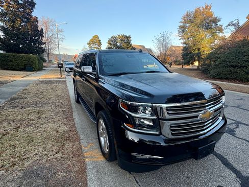 Used 2016 Chevrolet Suburban LTZ image 18