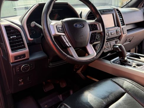 Used 2018 Ford F150 Lariat w/ Equipment Group 502A Luxury AWD/4WD image 21