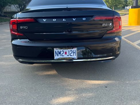 Used 2022 Volvo S90 B6 Inscription w/ Advanced Package AWD/4WD image 9