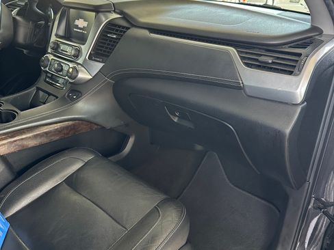 Used 2017 Chevrolet Tahoe LT image 12