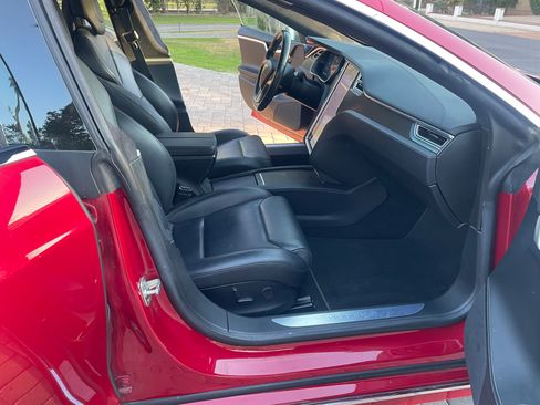 Used 2018 Tesla Model S 100D image 15