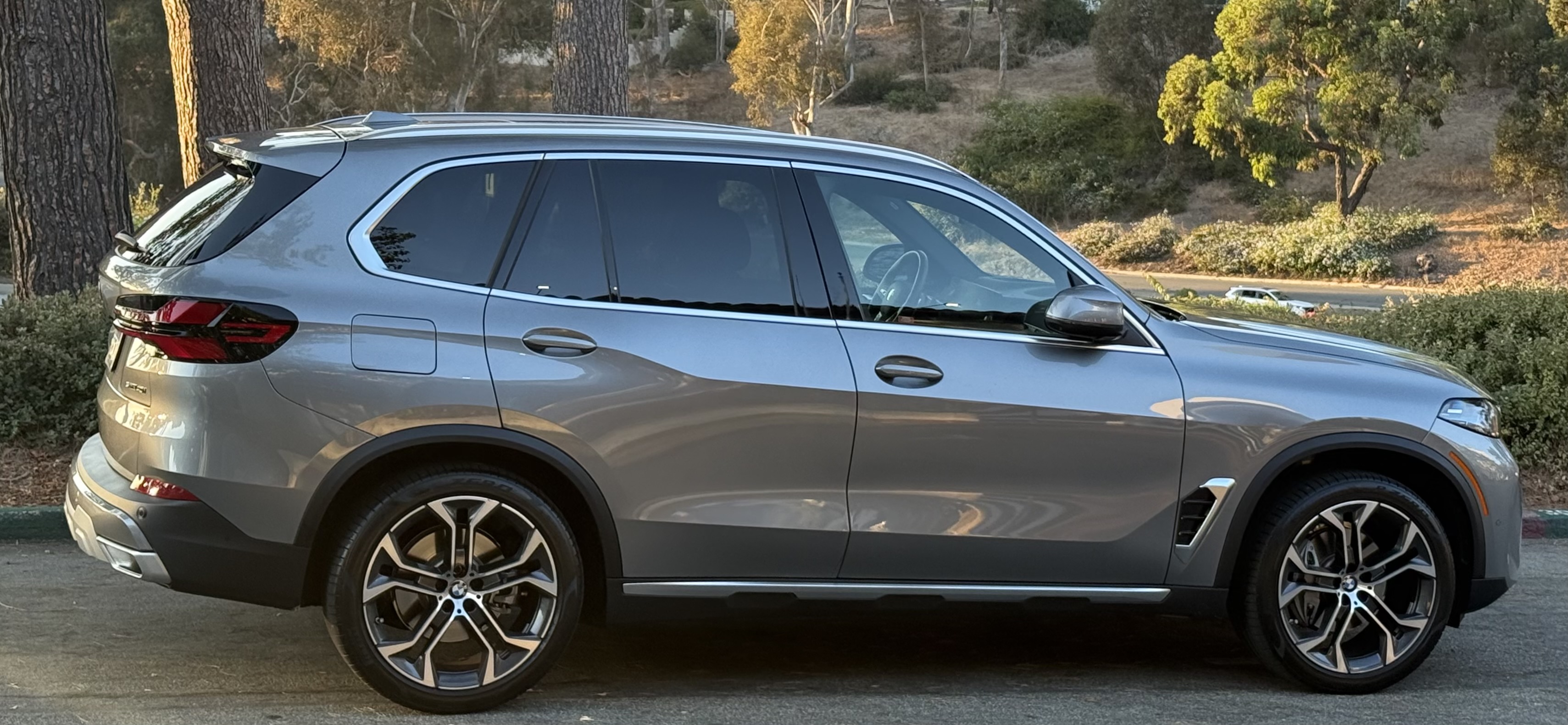Used 2025 BMW X5 sDrive40i w/ Premium Package RWD image 12