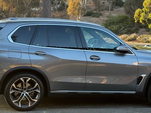 Used 2025 BMW X5 sDrive40i w/ Premium Package RWD image 12