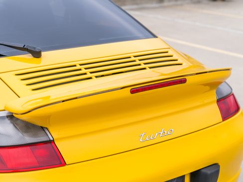 Used 2001 Porsche 911 Turbo image 16