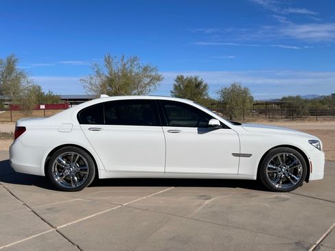 Used 2013 BMW 750Li image 8