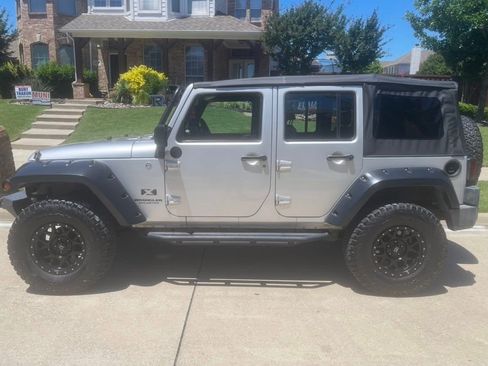 Used 2007 Jeep Wrangler Unlimited X image 12