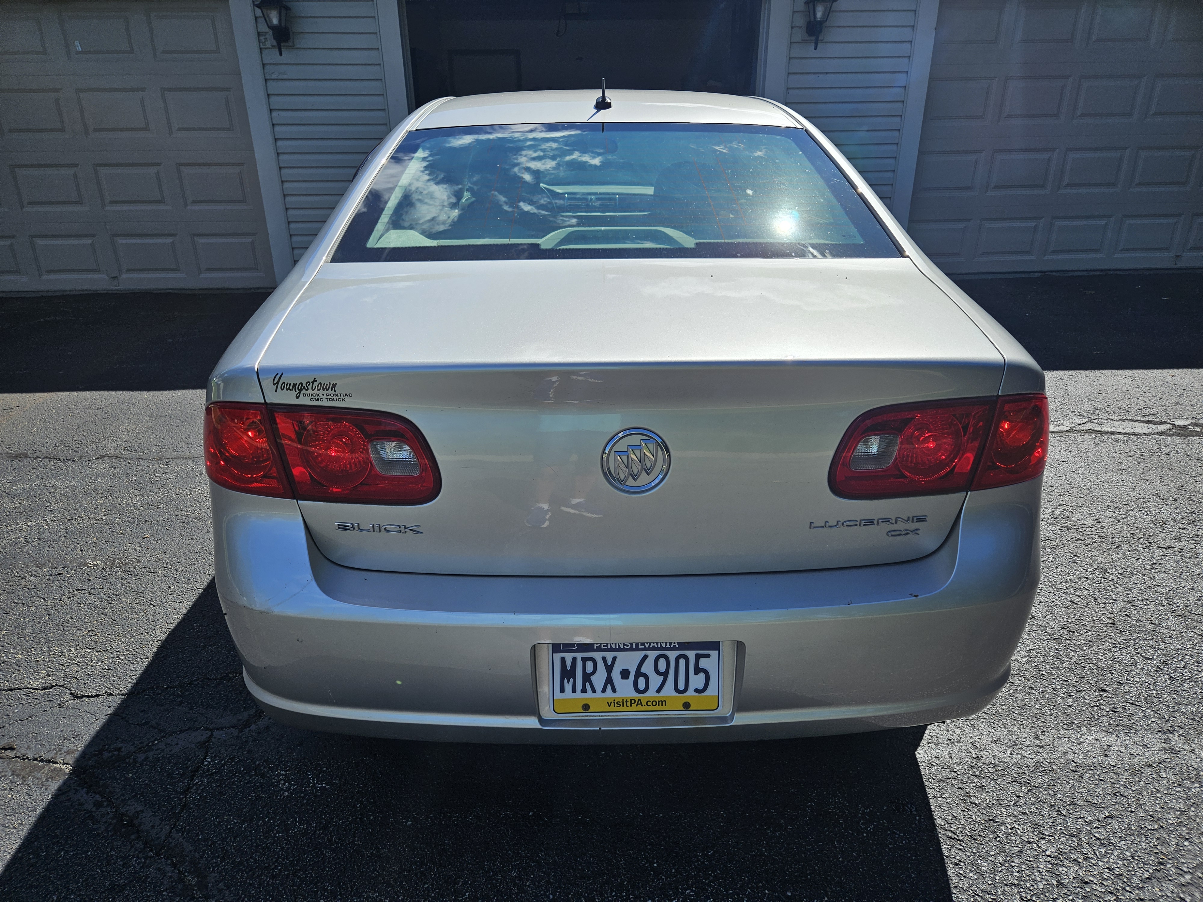 Used 2007 Buick Lucerne CX FWD image 2