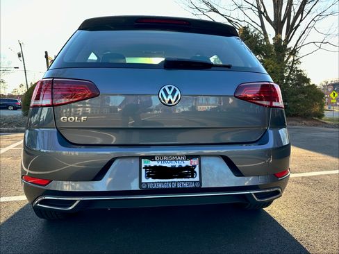 Used 2020 Volkswagen Golf 4-Door image 2