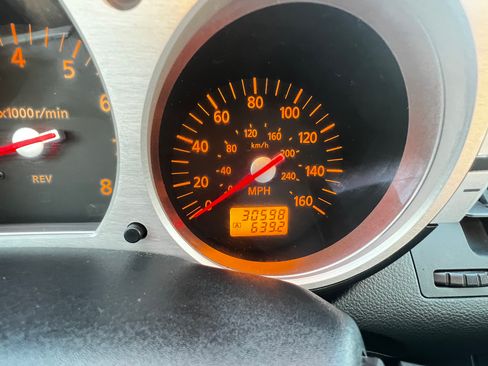 Used 2004 Nissan 350Z Touring RWD image 15
