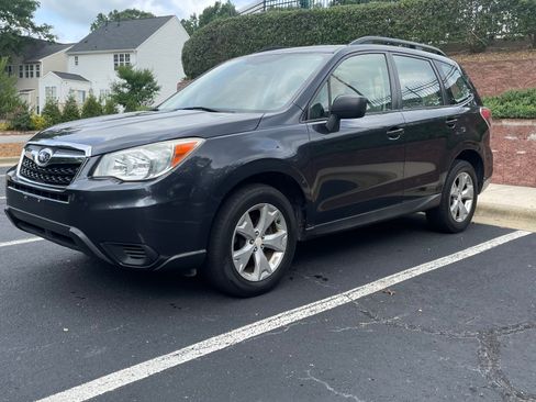 Used 2015 Subaru Forester 2.5i w/ Alloy Wheel Package AWD/4WD image 1