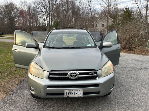 Used 2007 Toyota RAV4 Limited FWD image 12