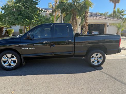 Used 2005 Dodge Ram 1500 Truck SLT w/ Quad Cab Big Horn Value Group image 2