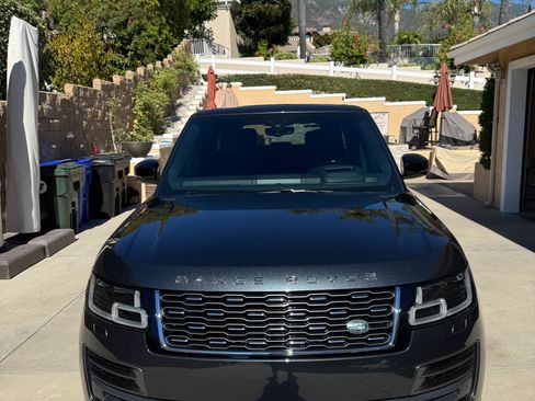 Used 2020 Land Rover Range Rover SV Autobiography Dynamic image 1