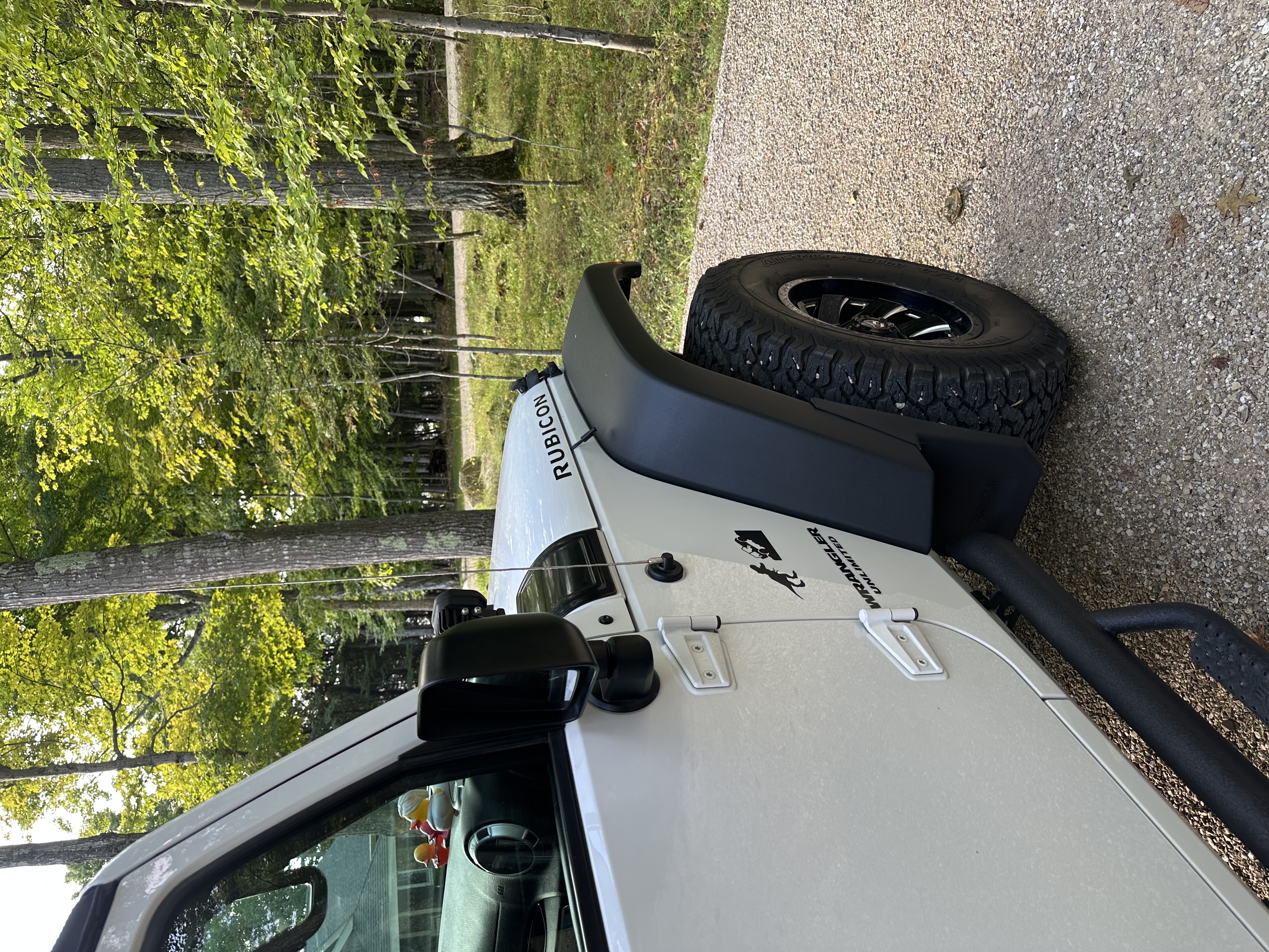 Used 2016 Jeep Wrangler Unlimited Rubicon w/ Max Tow Package AWD/4WD image 14