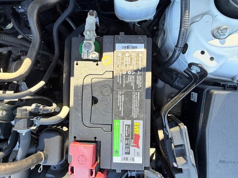 Used 2019 Toyota Camry SE image 17