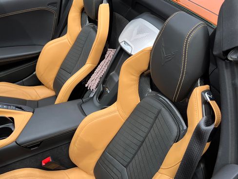 Used 2023 Chevrolet Corvette Stingray Preferred Conv w/ Z51 Performance Package image 9