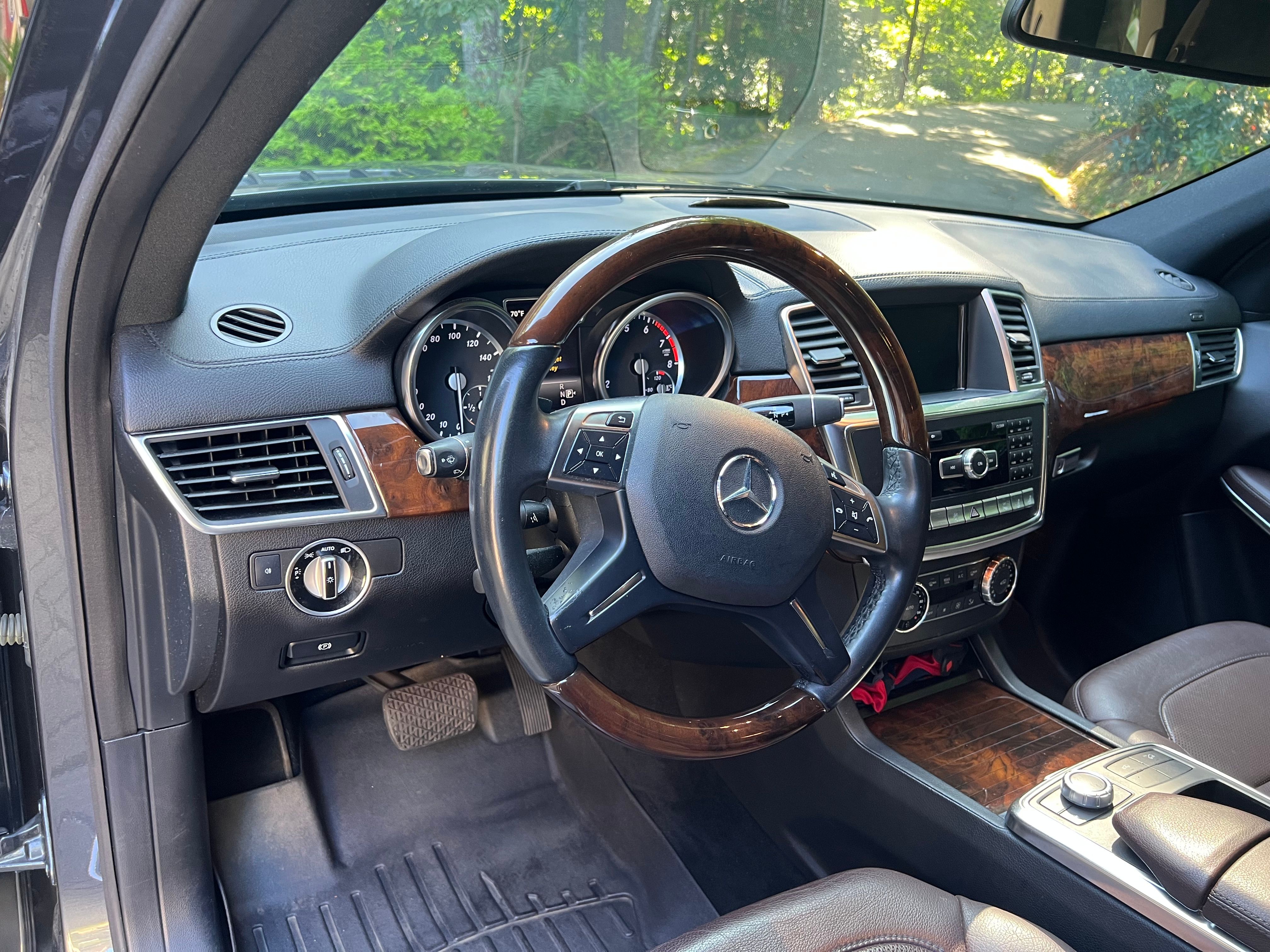 Used 2014 Mercedes-Benz GL 450 4MATIC image 8