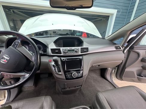 Used 2016 Honda Odyssey EX-L image 4