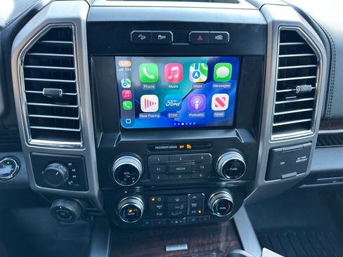 Used 2016 Ford F150 Platinum w/ Technology Package image 15