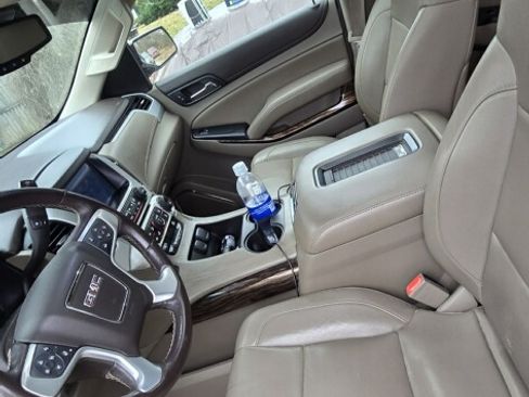 Used 2015 GMC Yukon SLT w/ Open Road Package image 10