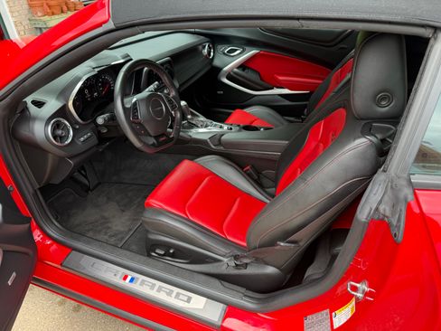 Used 2016 Chevrolet Camaro SS RWD image 1