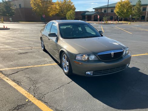 Used 2001 Lincoln LS image 16