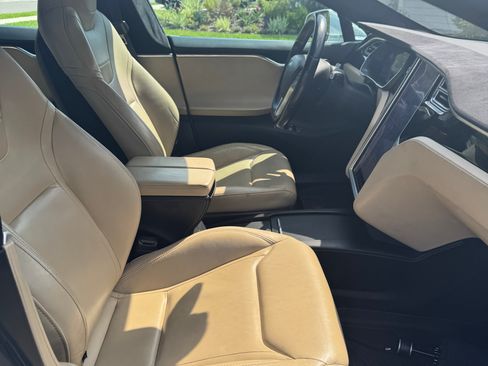Used 2016 Tesla Model S 90D AWD/4WD image 2