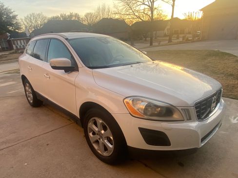 Used 2013 Volvo XC60 3.2 image 4
