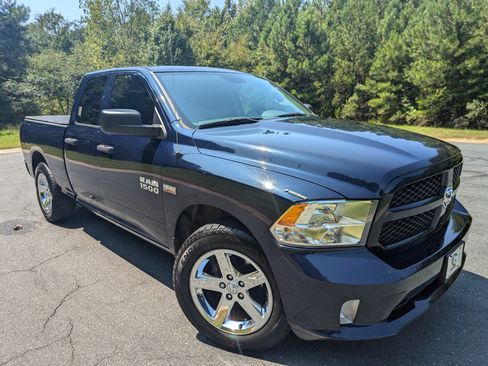 Used 2017 RAM 1500 Express w/ Express Value Package image 2