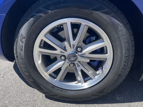 Used 2005 Ford Mustang Premium RWD image 21